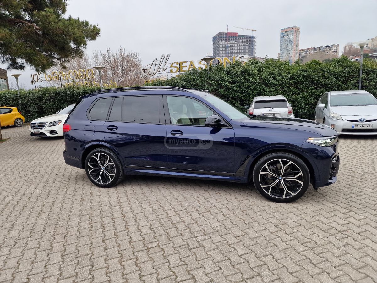 BMW X7 - фото 4