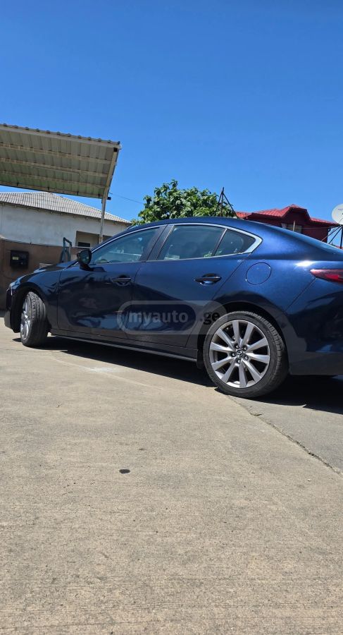 Mazda Mazda 3 - фото 4