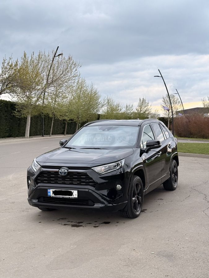 Toyota Rav 4 - фото 1
