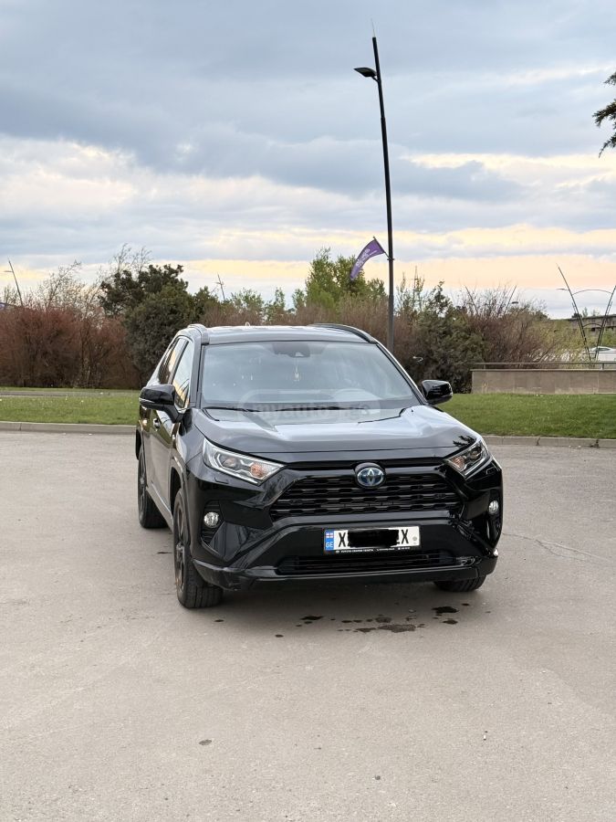 Toyota Rav 4 - фото 3