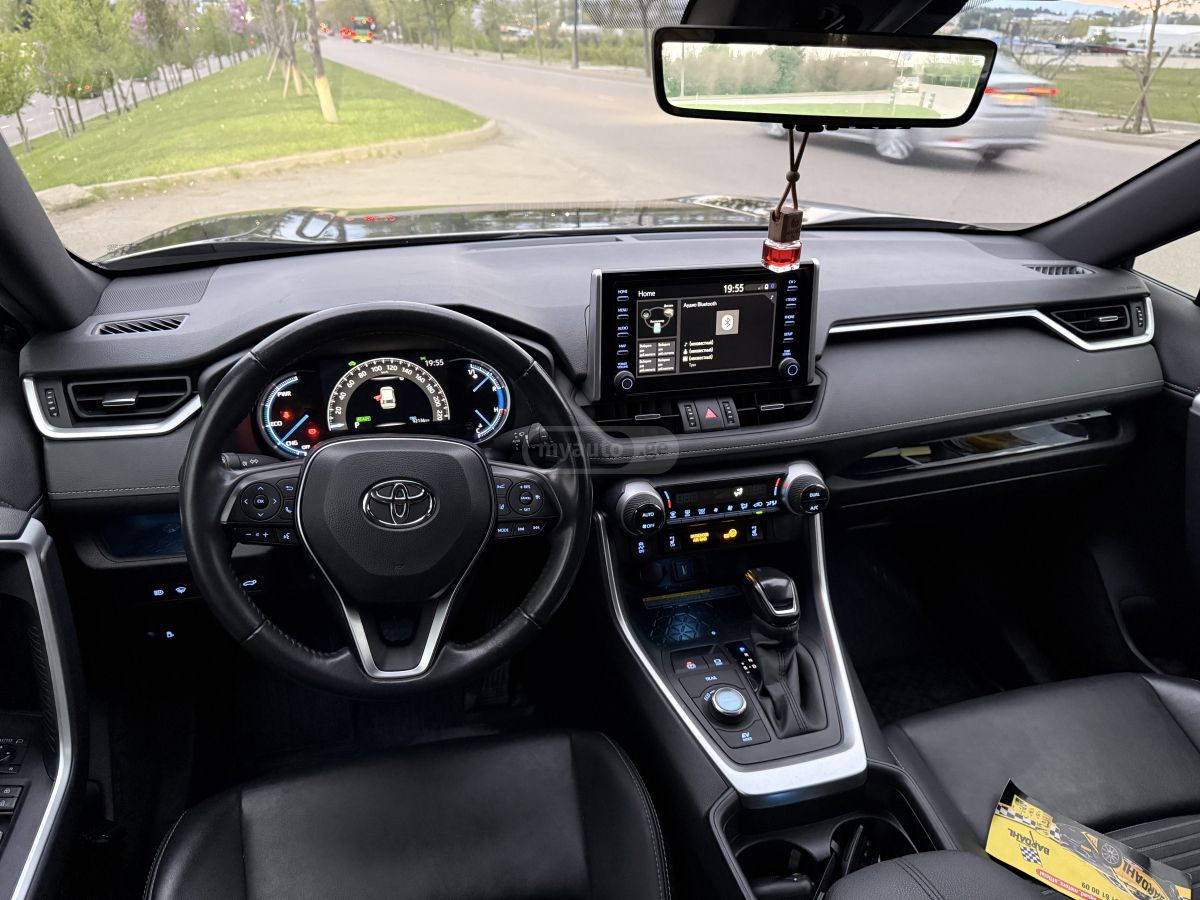 Toyota Rav 4 - фото 5