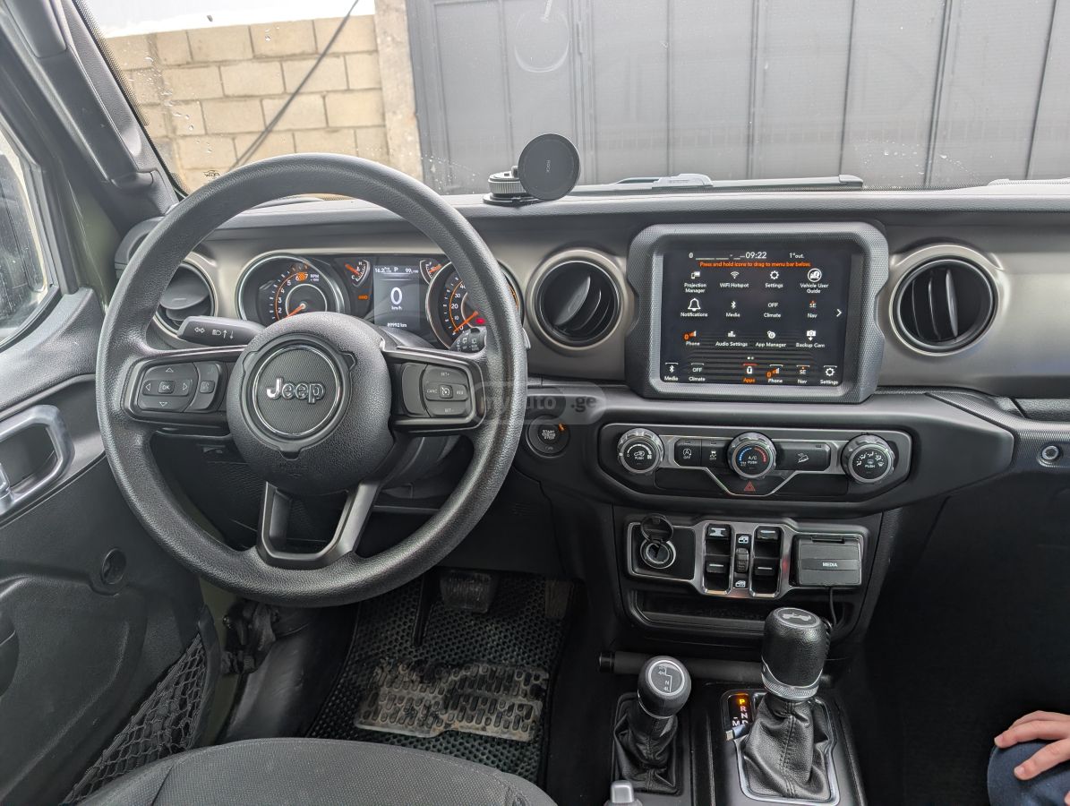 Jeep Wrangler - фото 10