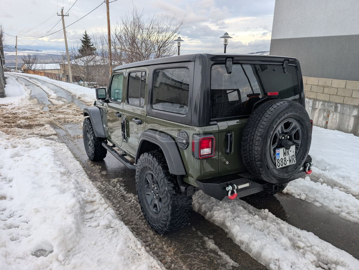 Jeep Wrangler - фото 4