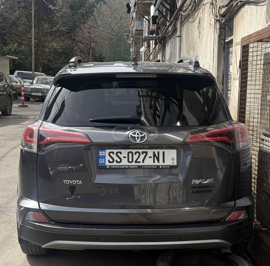 Toyota Rav 4 - фото 3