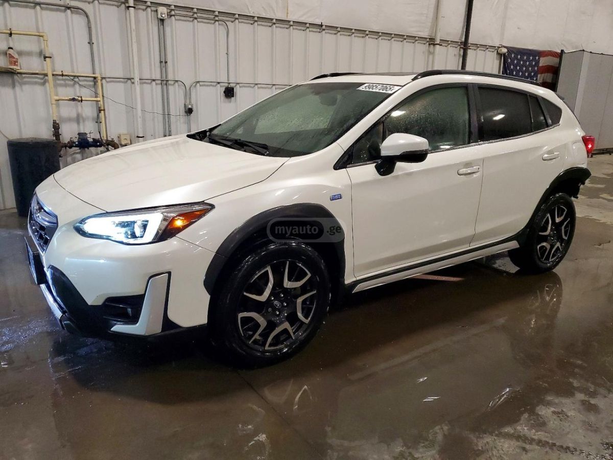 Subaru Crosstrek - фото 1