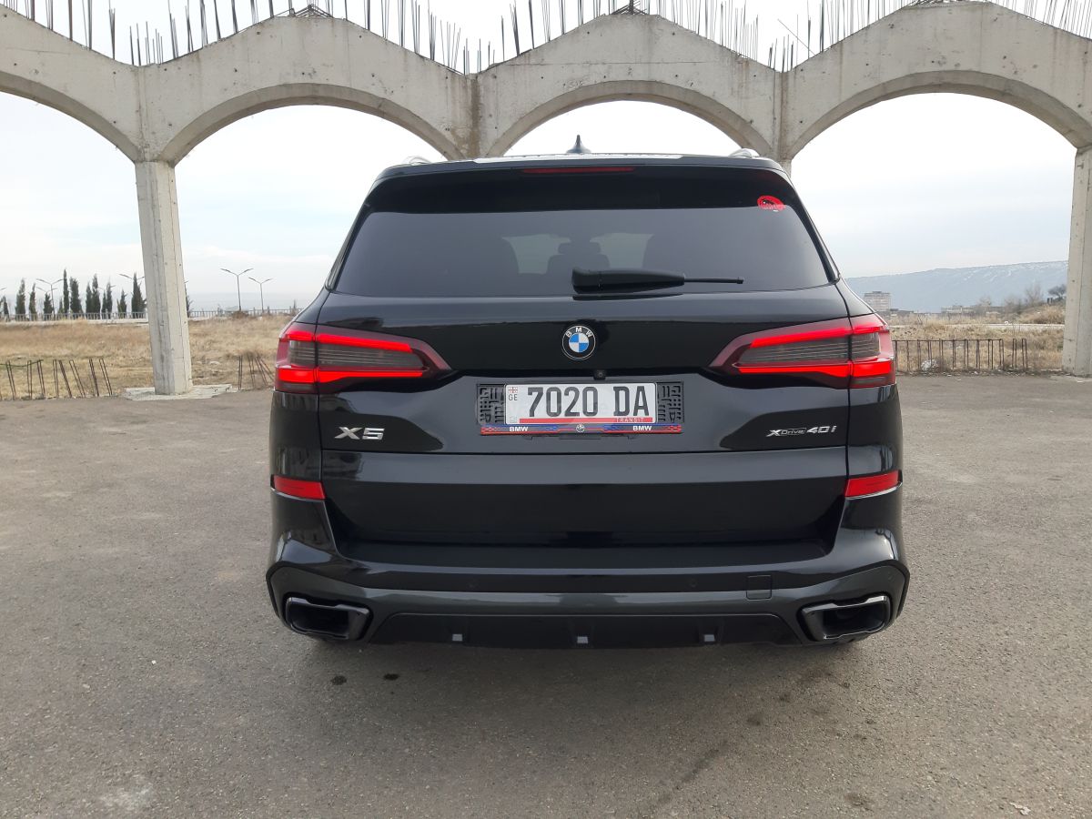 BMW xDrive40i 4dr All-Wheel Drive — миниатюра 2