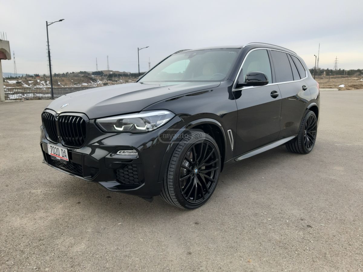 BMW xDrive40i 4dr All-Wheel Drive — миниатюра 6