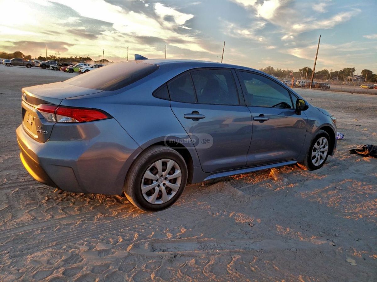 Toyota Corolla - фото 3