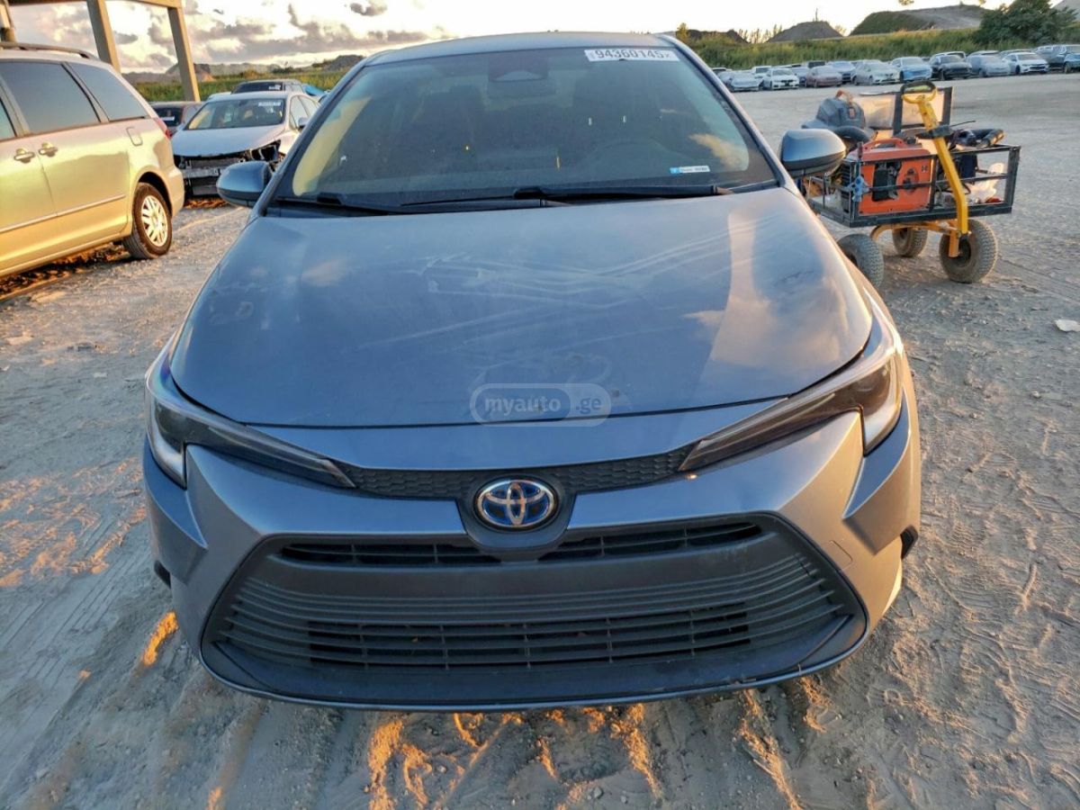 Toyota Corolla - фото 5