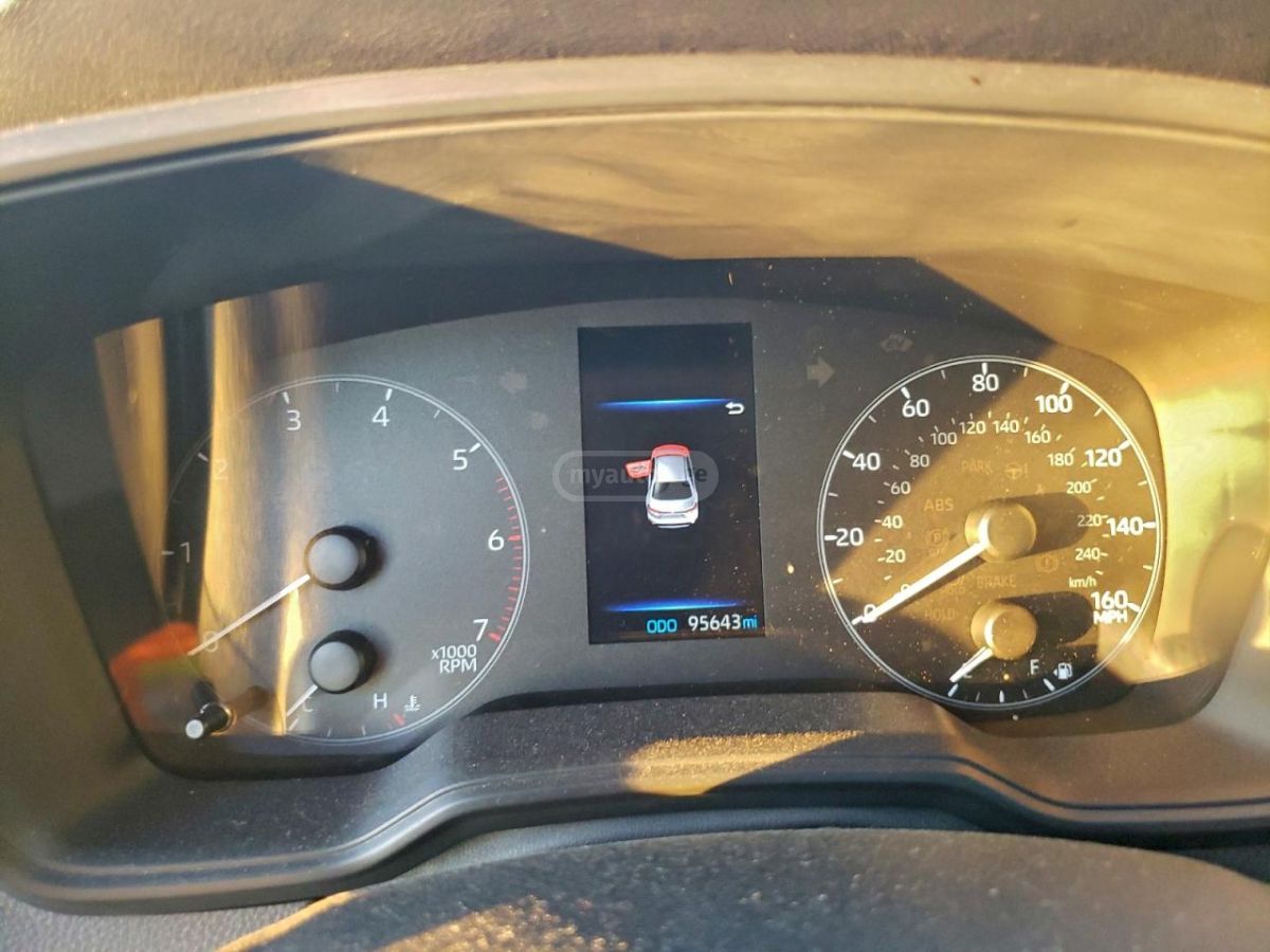 Toyota Corolla - фото 9