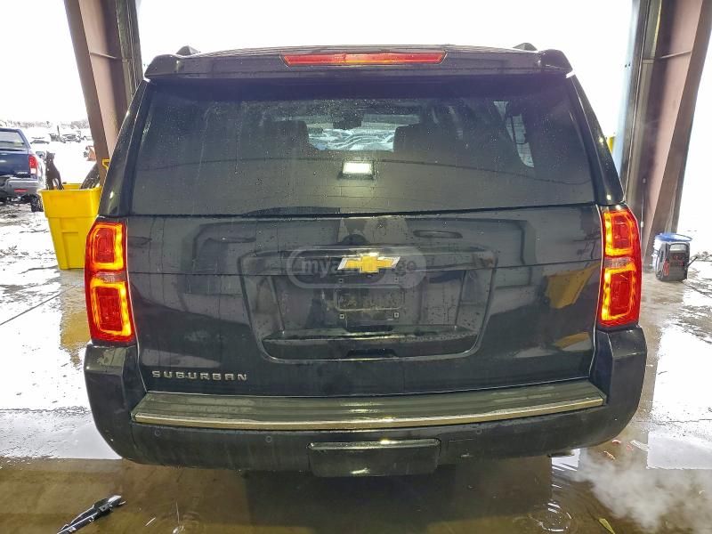 Chevrolet Suburban - фото 10