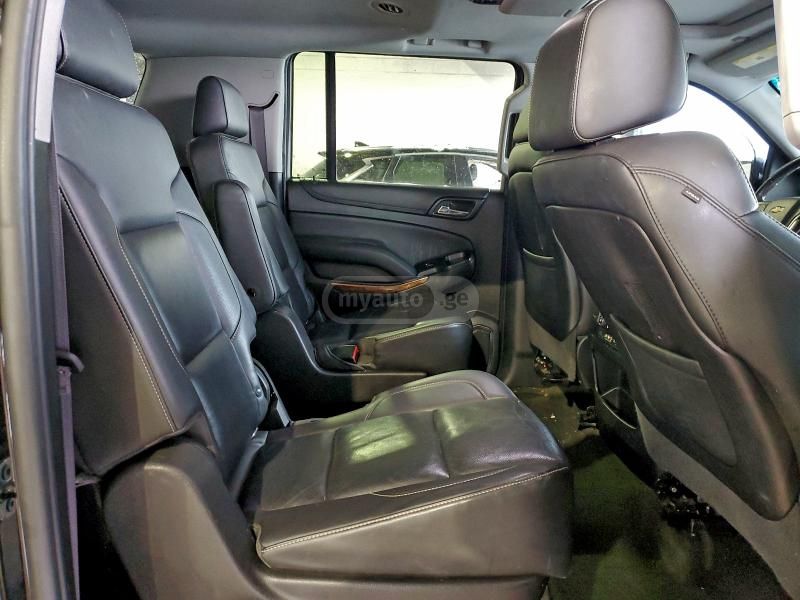 Chevrolet Suburban - фото 11