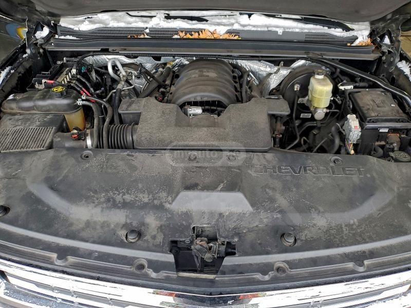 Chevrolet Suburban - фото 6