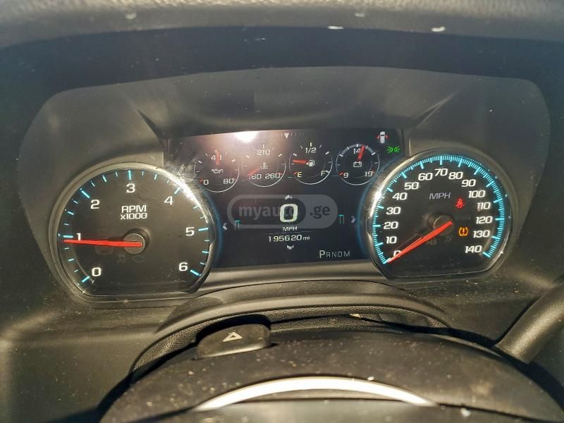 Chevrolet Suburban - фото 9