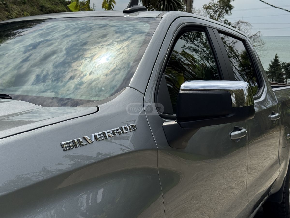 Chevrolet Silverado - фото 10