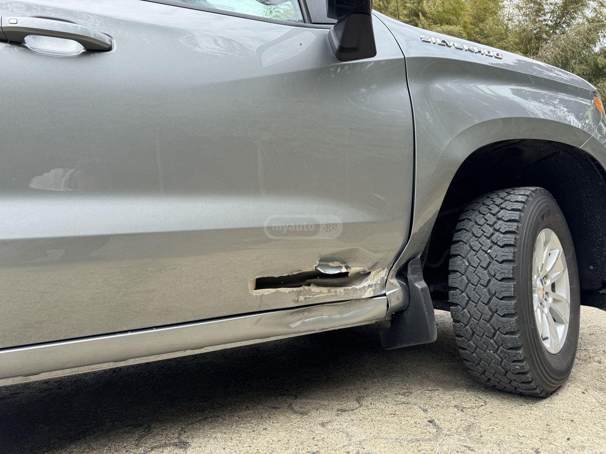Chevrolet Silverado - фото 15