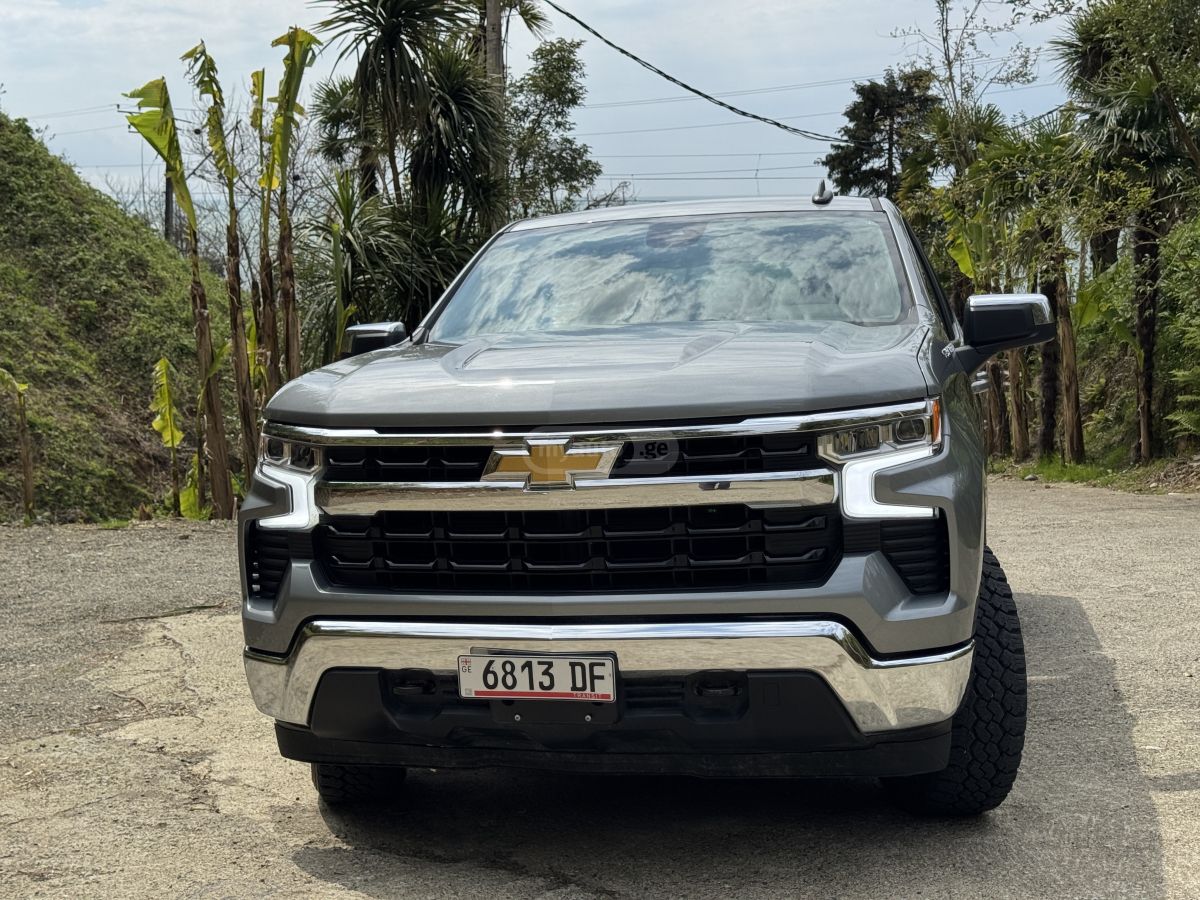 Chevrolet Silverado - фото 2