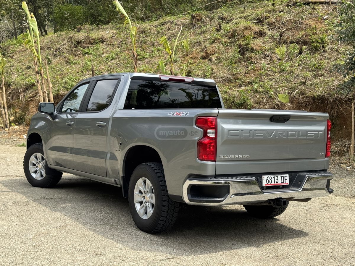 Chevrolet Silverado - фото 7