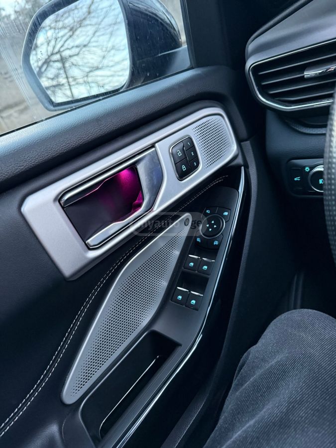 Ford Explorer - фото 10