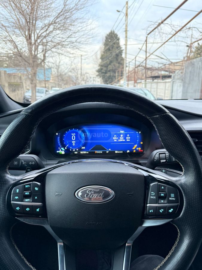 Ford Explorer - фото 7