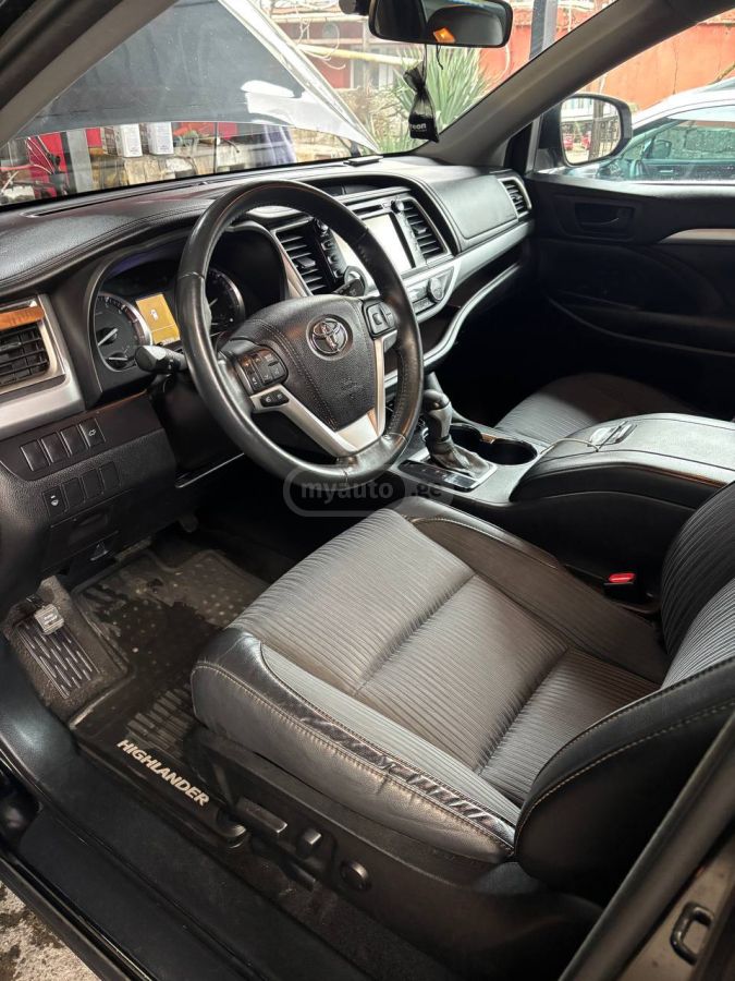 Toyota Highlander - фото 6