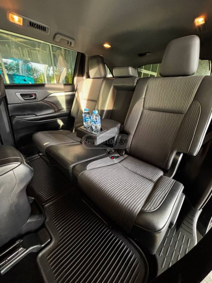 Toyota Highlander - фото 8