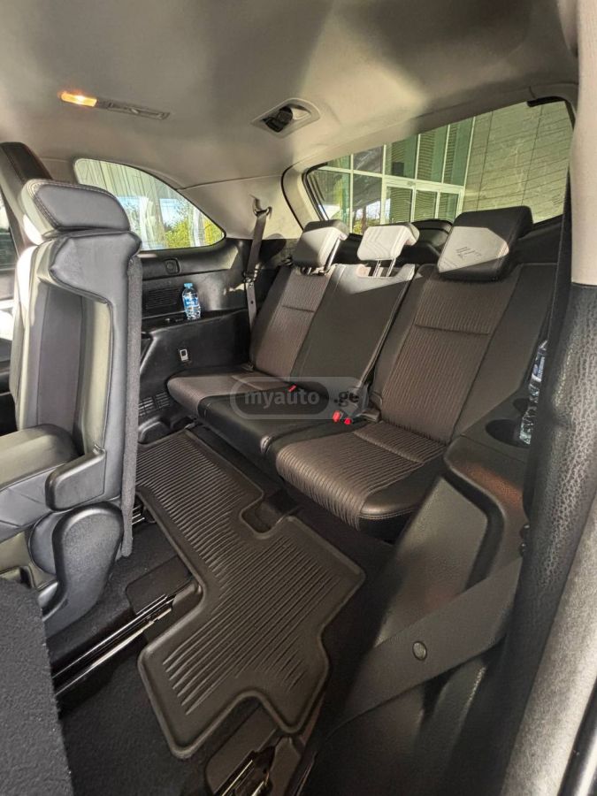 Toyota Highlander - фото 9