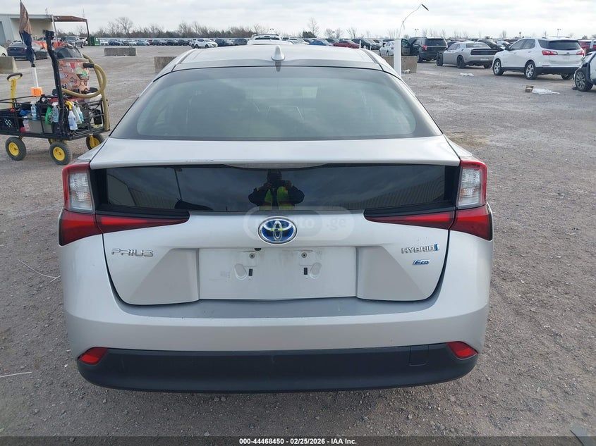 Toyota Prius - фото 11