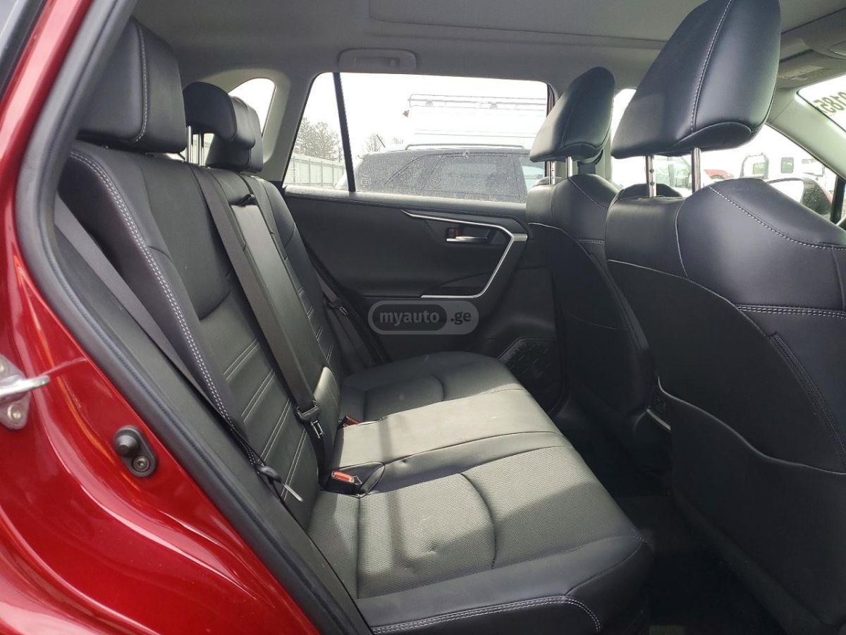 Toyota RAV 4 - фото 11