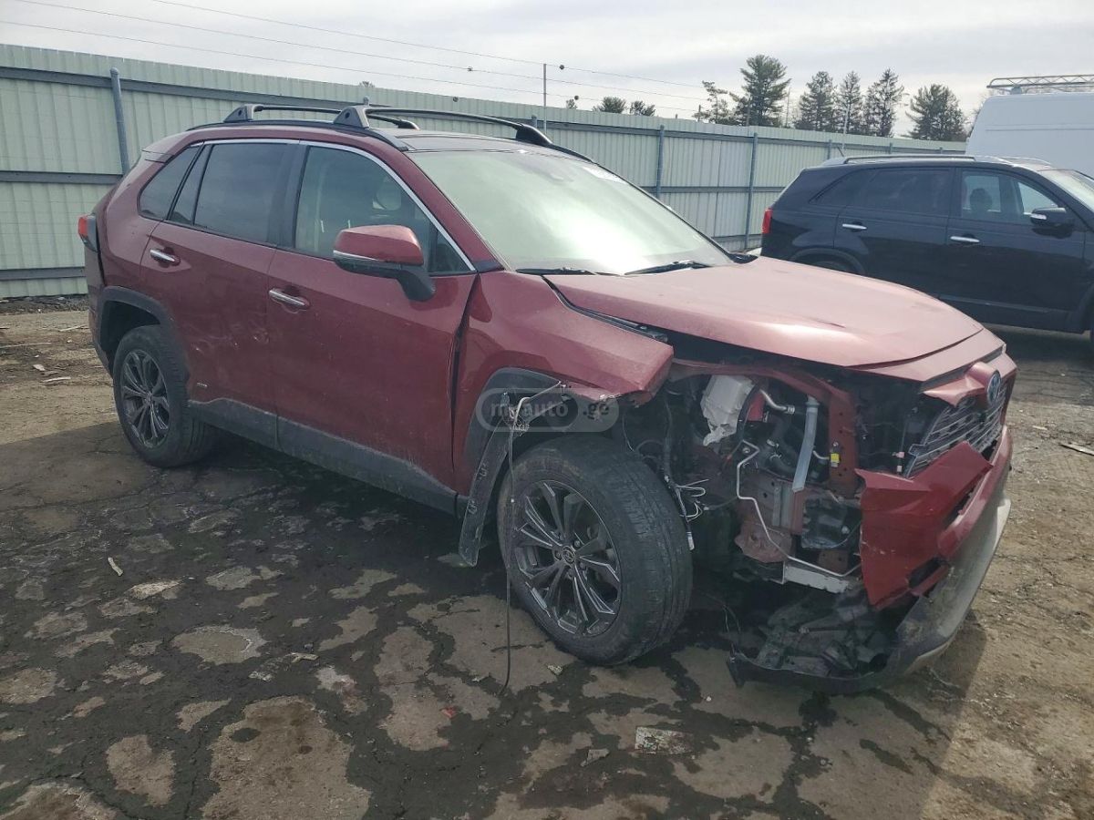 Toyota RAV 4 - фото 4