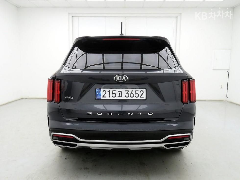Kia Sorento - фото 3
