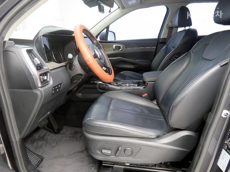 Kia Sorento - фото 6