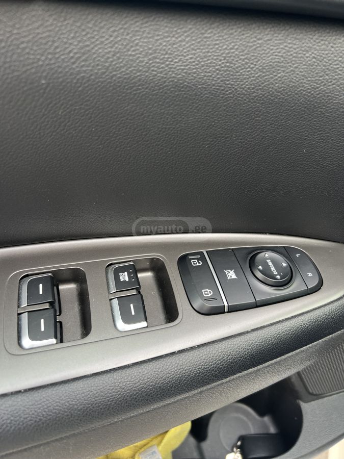 Kia Optima - фото 8