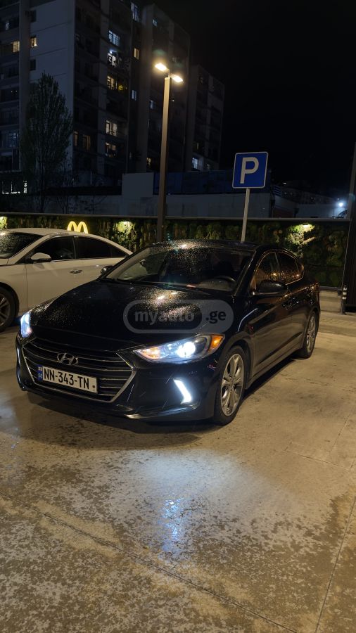 Hyundai Elantra - фото 4