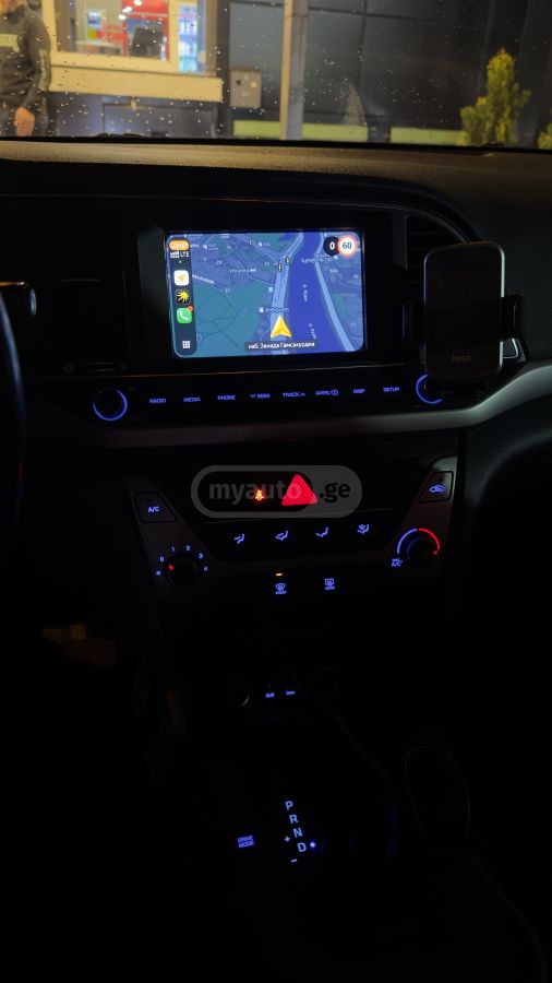 Hyundai Elantra - фото 6