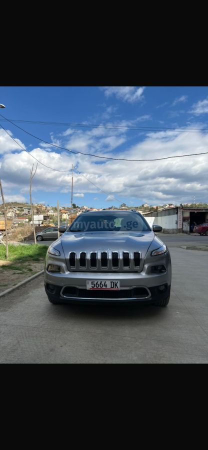 Jeep Cherokee - фото 3