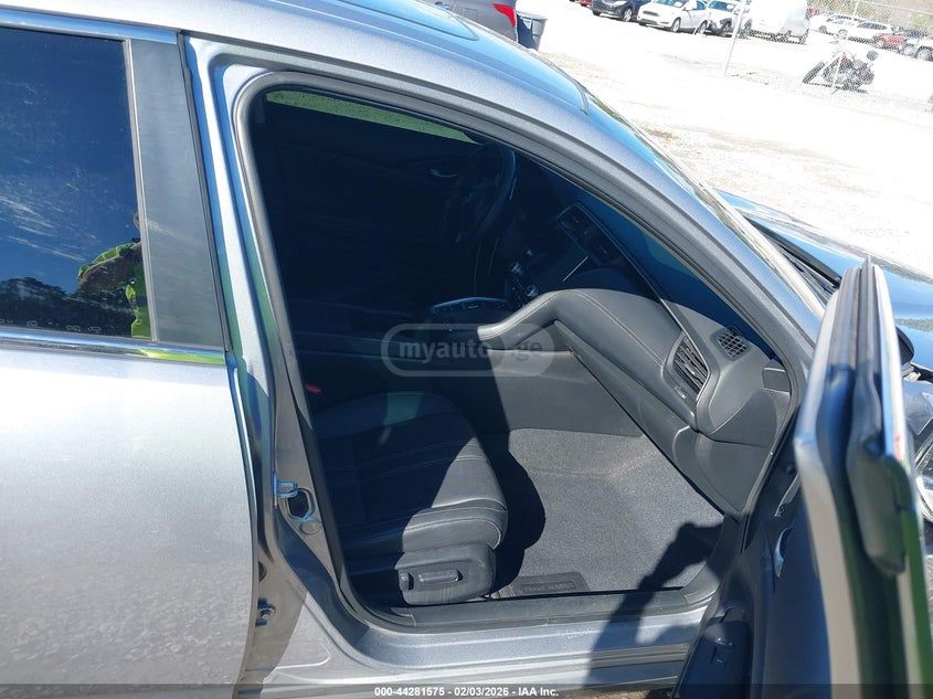 Honda Insight - фото 5