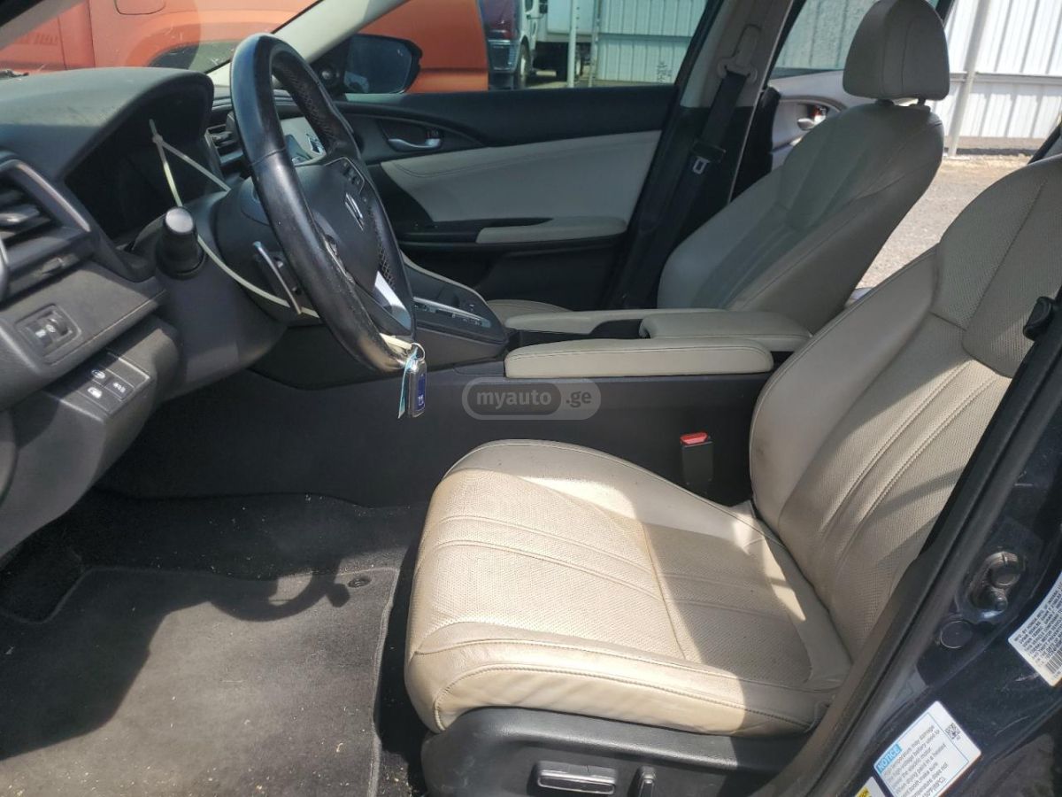 Honda Insight - фото 7