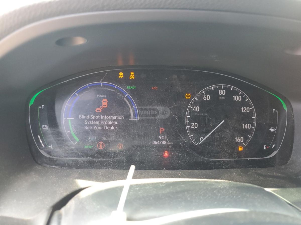 Honda Insight - фото 9