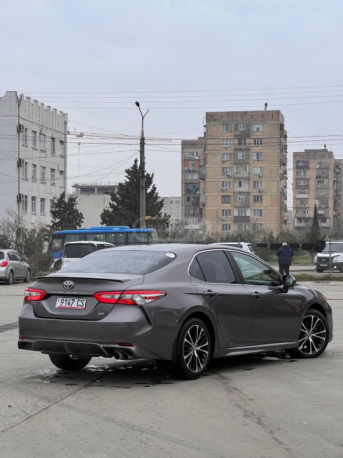 Toyota Camry - фото 7
