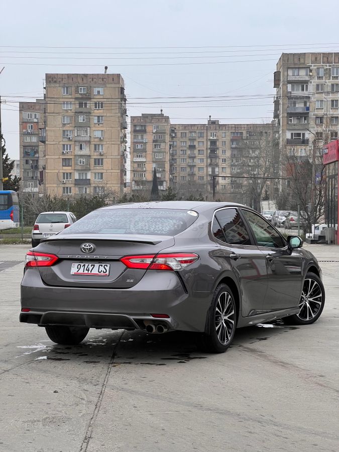 Toyota Camry - фото 8