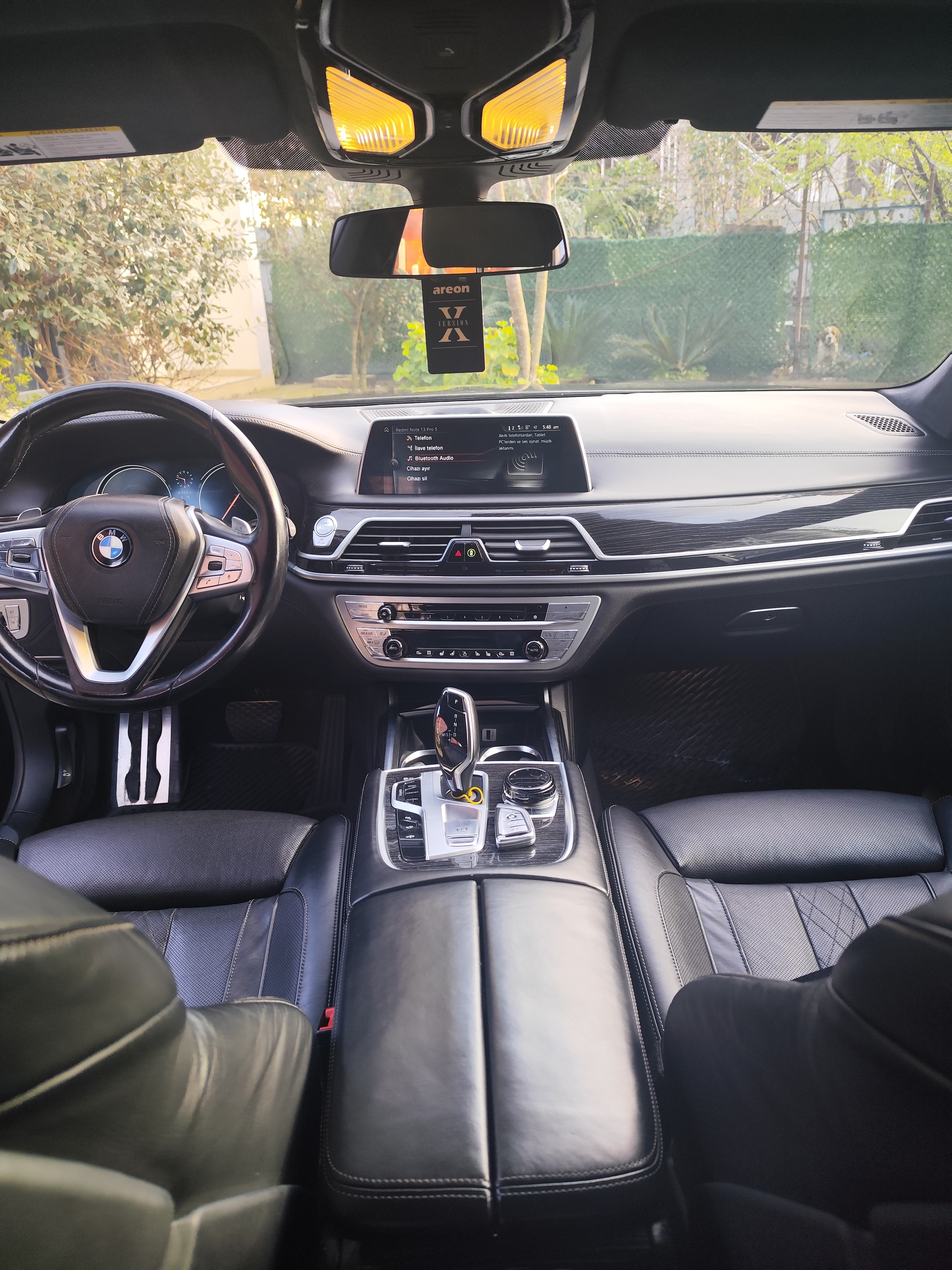 BMW 750 - фото 3
