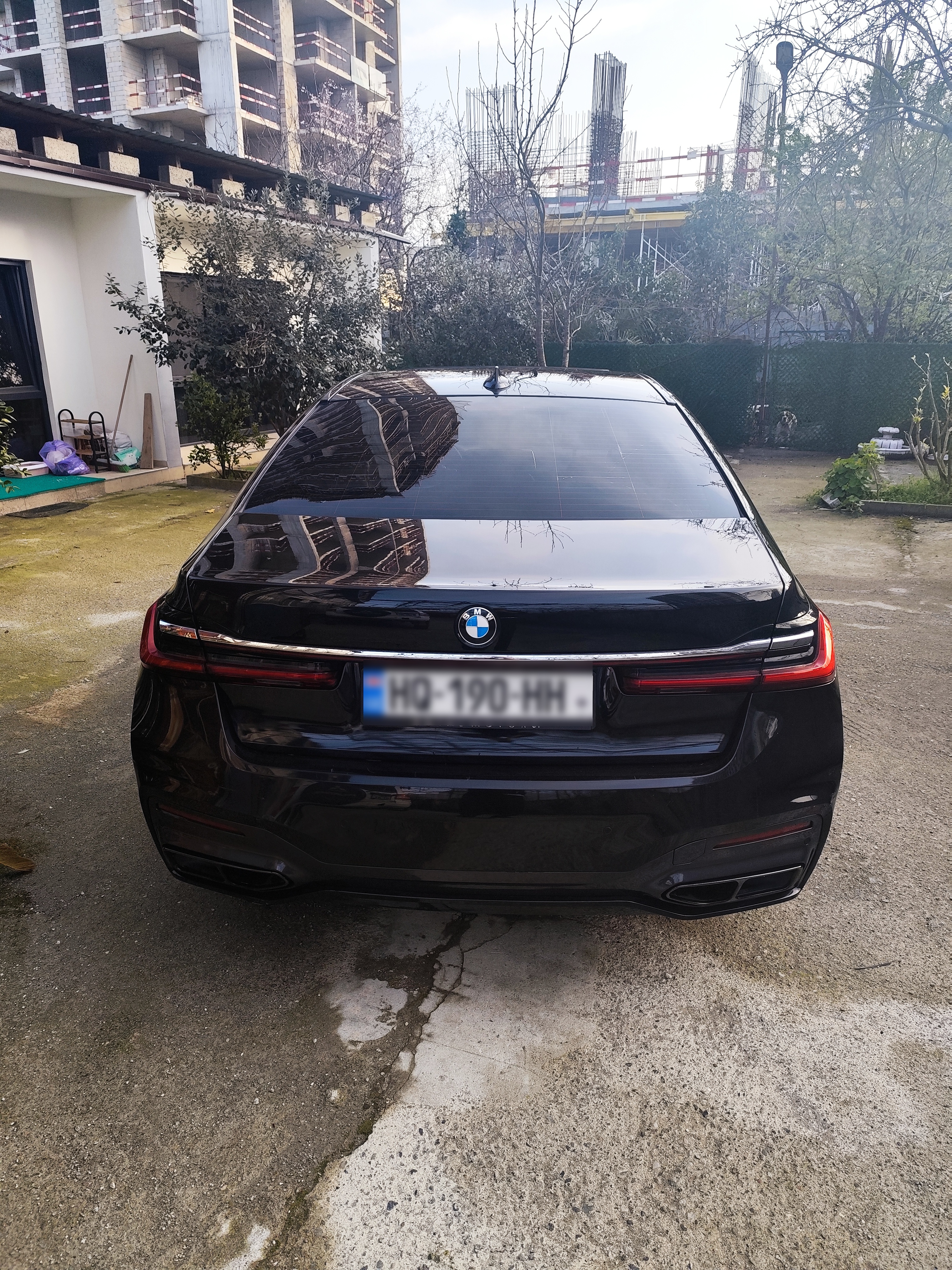 BMW 750 - фото 4
