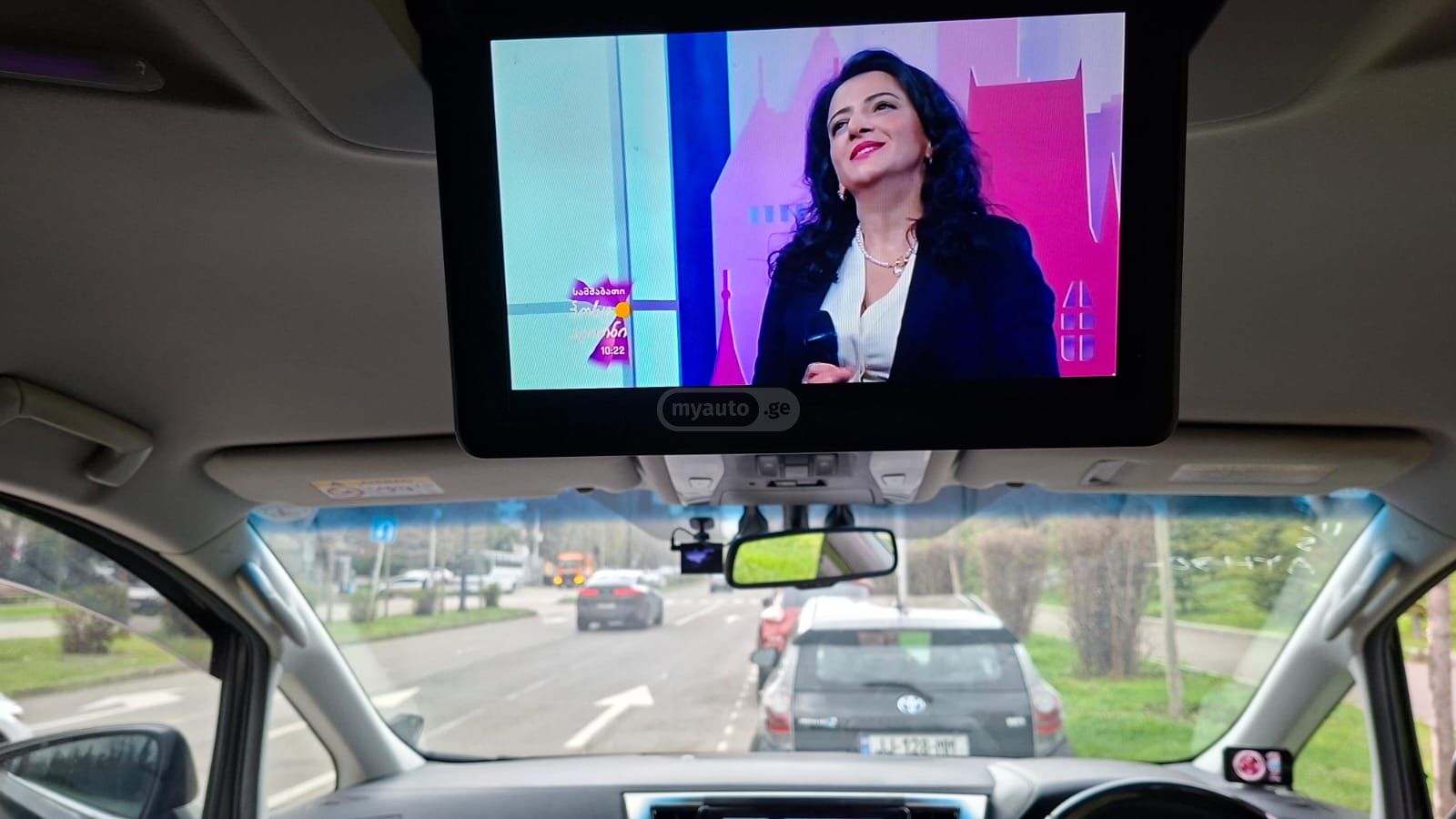 Toyota Vellfire - фото 9