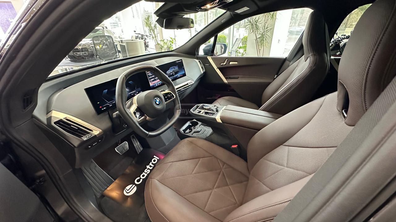 BMW IX - фото 9