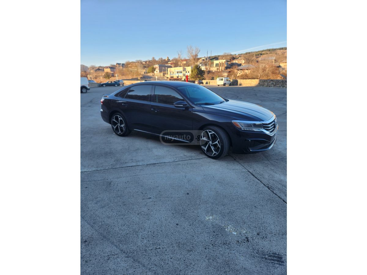 Volkswagen Passat - фото 1