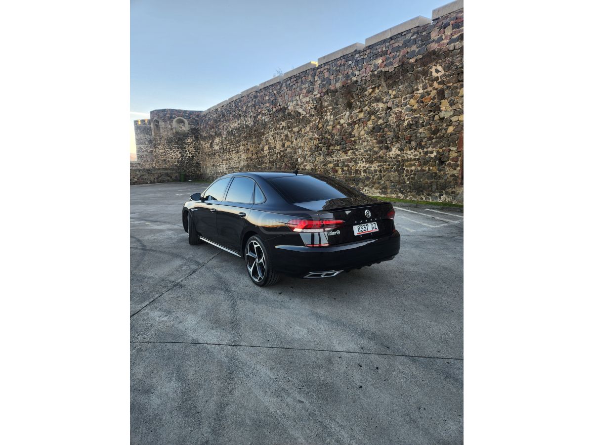 Volkswagen Passat - фото 4