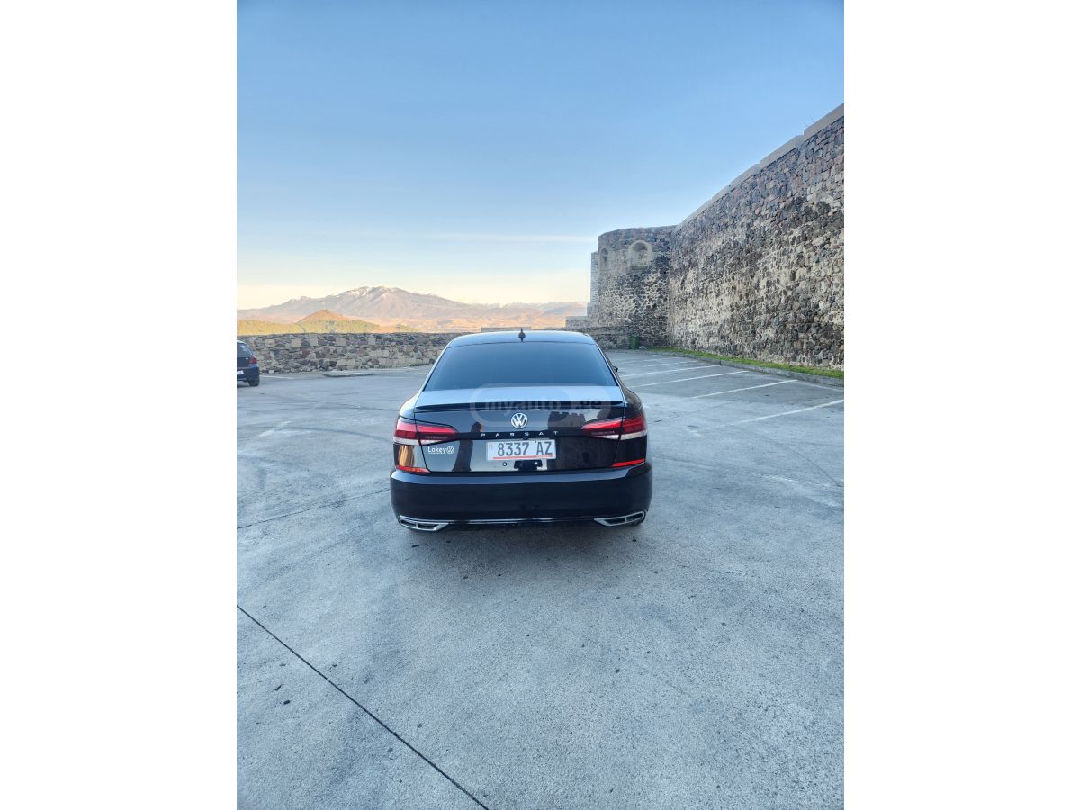 Volkswagen Passat - фото 6