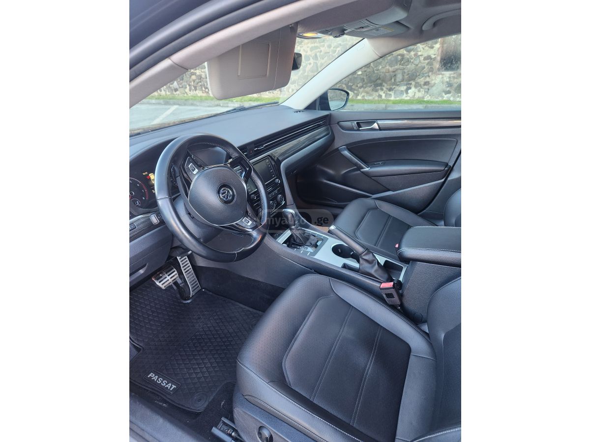 Volkswagen Passat - фото 7