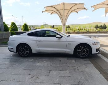 FordMustang2019
